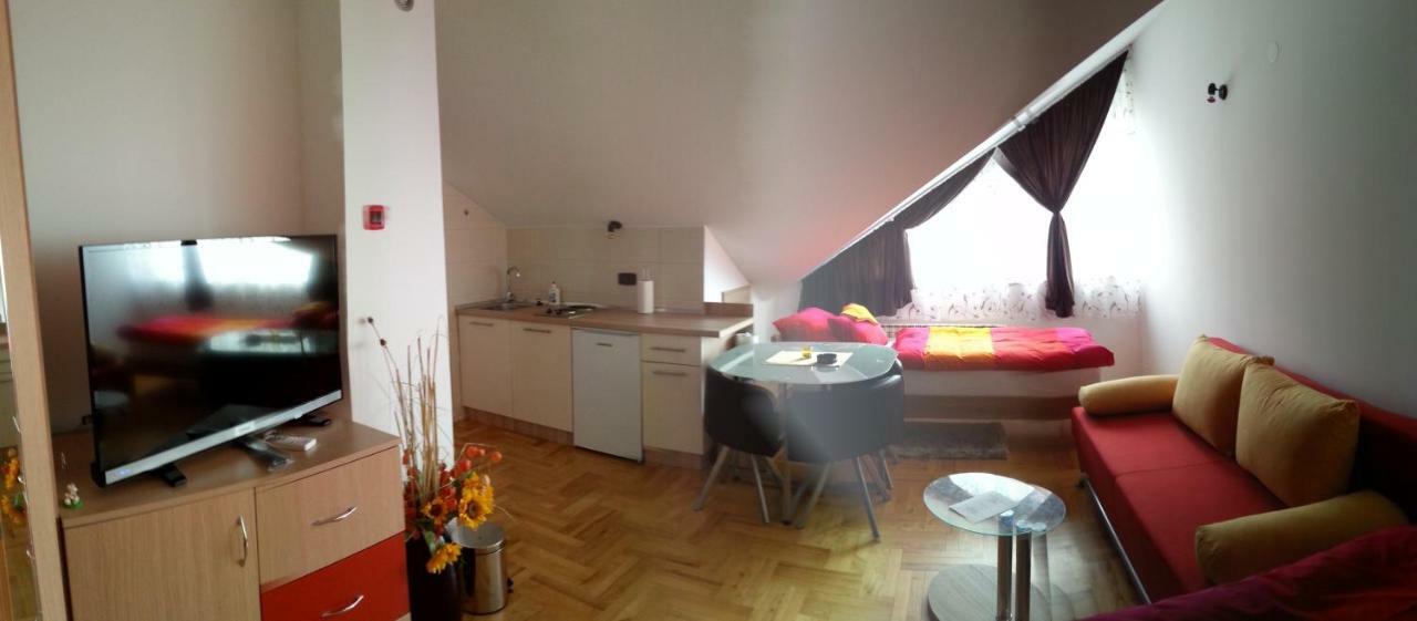 Studio Apartments Korosteljev Osijek Exterior photo